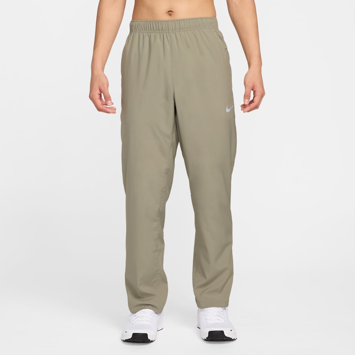 Nike Form Nike Form Pants Dri-FIT versátiles con dobladillo abierto para hombre