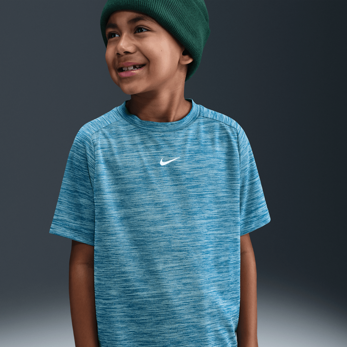 Nike Multi Nike Multi Dri-FIT Kurzarmshirt (ältere Kinder)