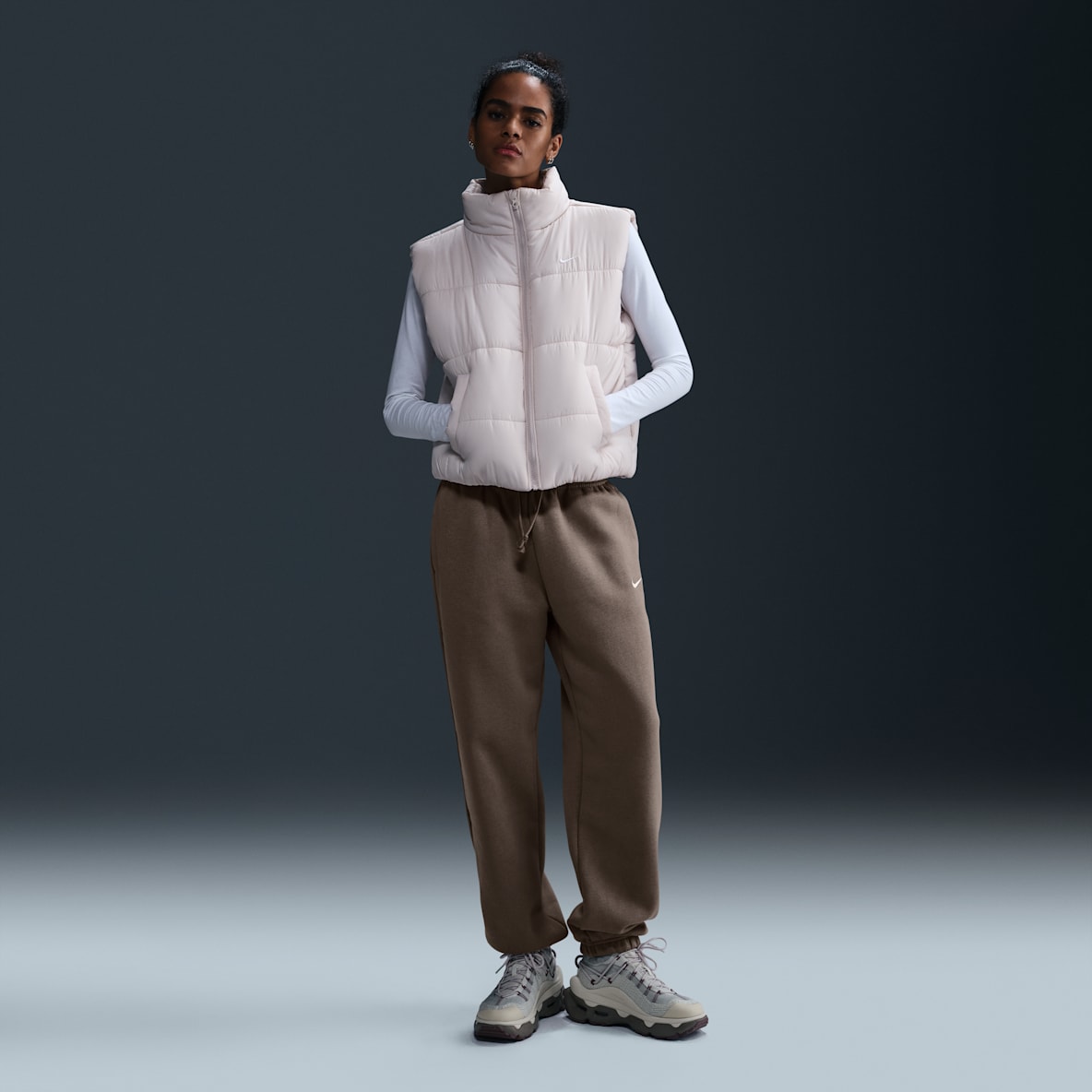 Nike Sportswear Phoenix Fleece Nike Sportswear Phoenix Fleece Pants de entrenamiento oversized de tiro alto para mujer