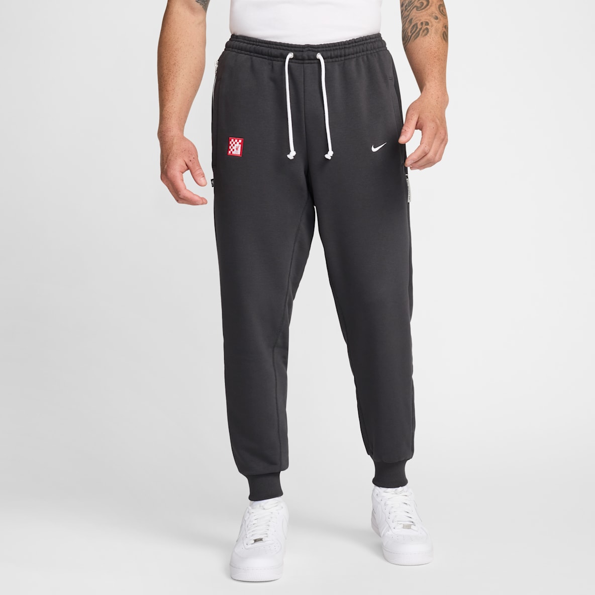 Liverpool FC Standard Issue – Terza Liverpool FC Standard Issue – Terza Pantaloni da calcio affusolati Nike Dri-FIT – Uomo