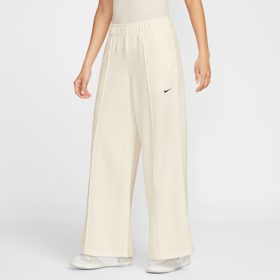 Nike Sportswear Nike Sportswear Women's Mid-Rise Wide-Leg Tracksuit Bottoms
