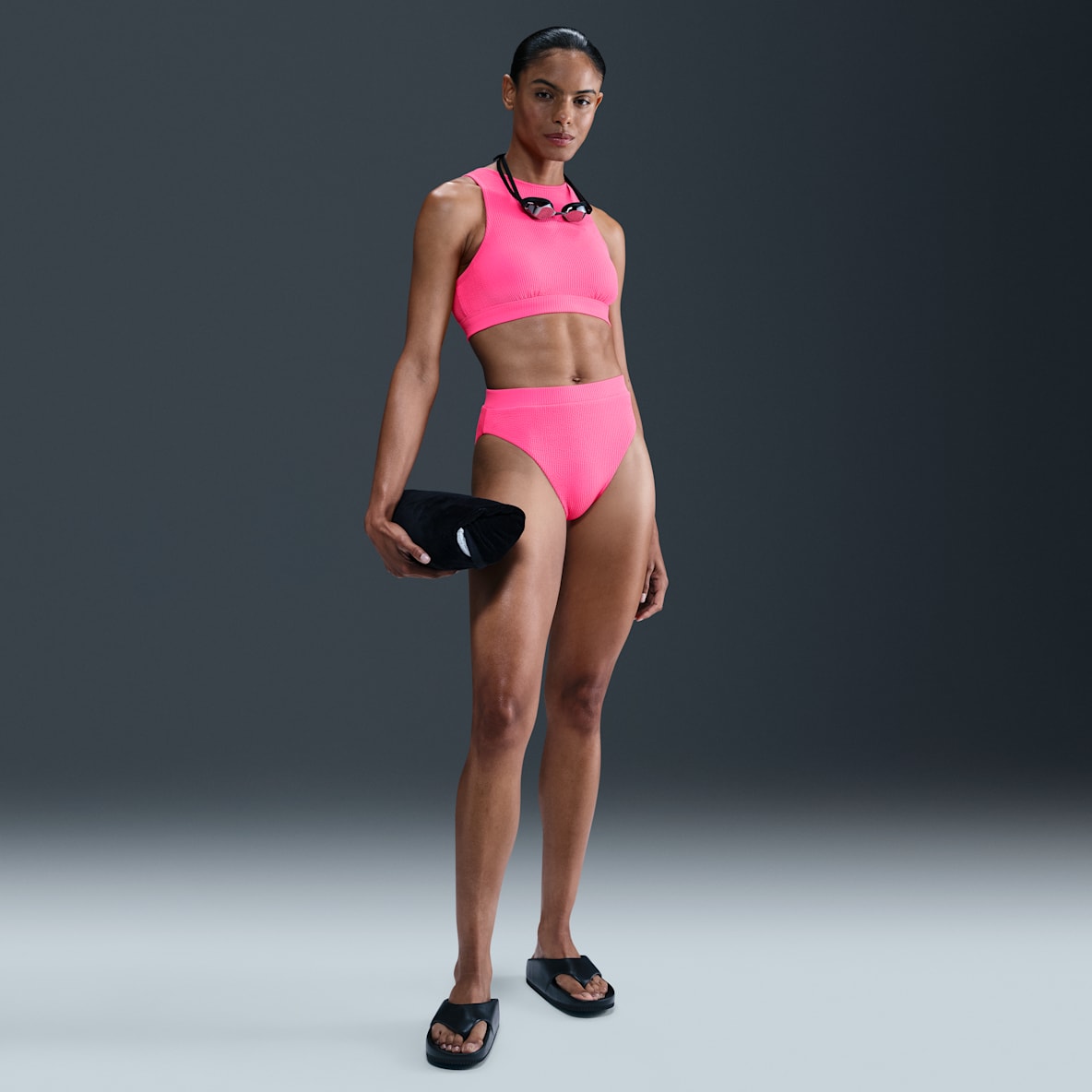 Nike Swim Elevated Essential Nike Swim Elevated Essential Women's High-Waisted Bikini Bottom