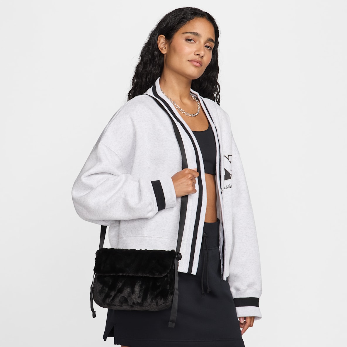 Nike Sportswear Futura 365 Nike Sportswear Futura 365 Faux Fur Cross-Body Bag (1L)