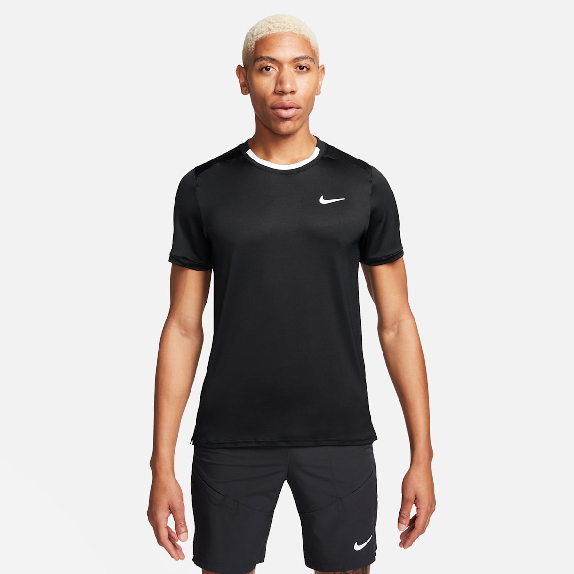 NikeCourt Advantage NikeCourt Advantage Playera de tenis Dri-FIT para hombre