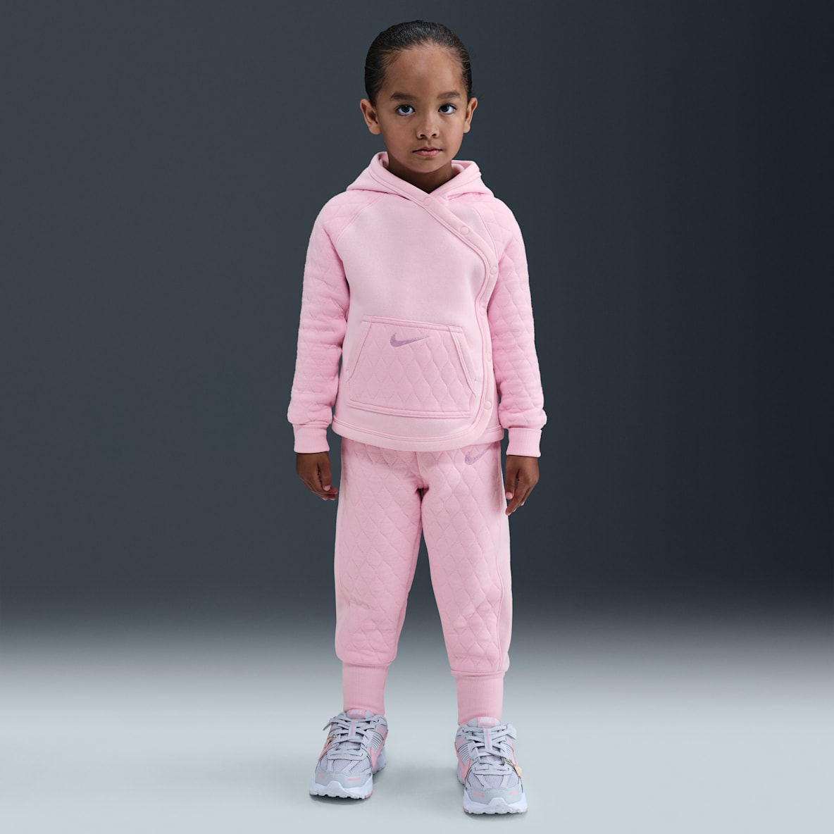 Nike Ready, Set! Nike Ready, Set! Conjunto de 2 piezas de joggers con gorro infantil