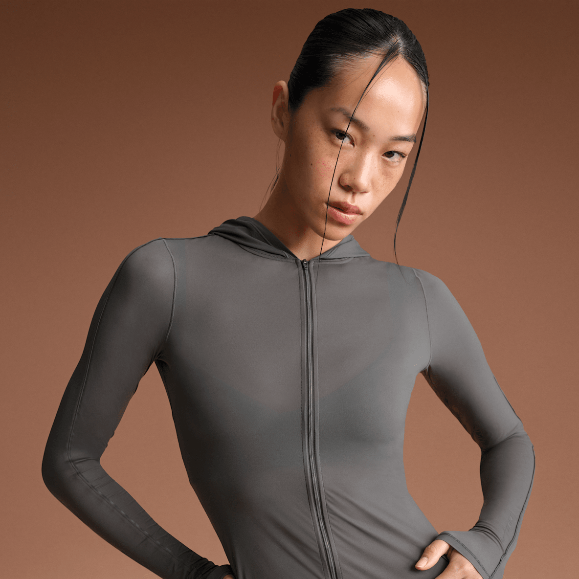 NikeSKIMS Weightless Layers Women's Full-Zip Hoodie
