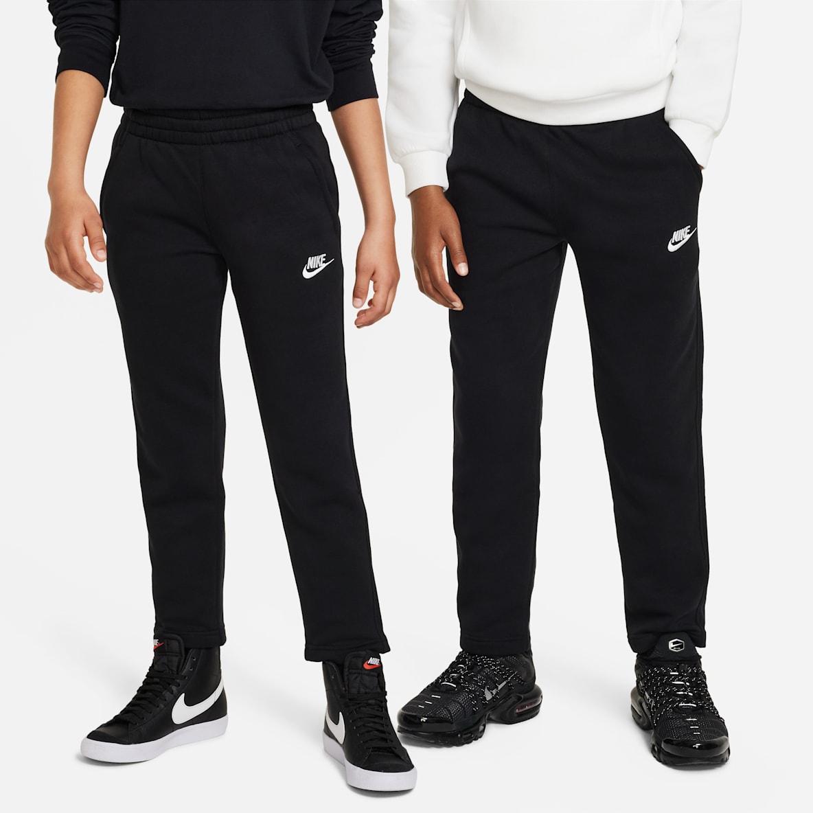 Nike Sportswear Club Fleece Nike Sportswear Club Fleece Pantalones con dobladillo abierto para niño talla grande