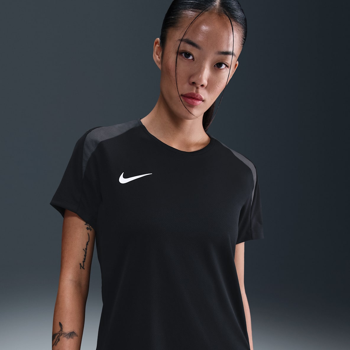 나이키 스트라이크 여성 드라이 핏 반팔 축구 탑