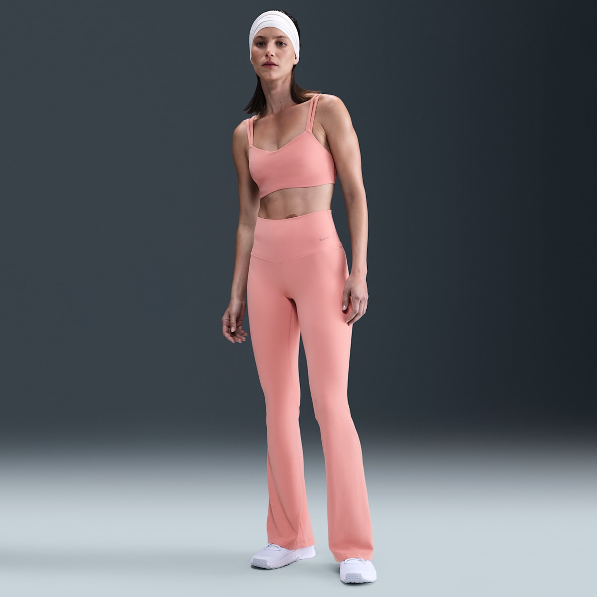 Nike Zenvy Nike Zenvy Leggings de tiro alto acampanados para mujer