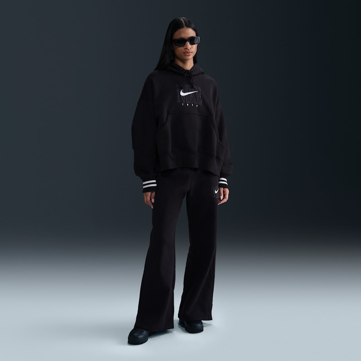 Nike Sportswear Phoenix Fleece Nike Sportswear Phoenix Fleece Women's High-Waisted Wide-Leg Graphic Pants