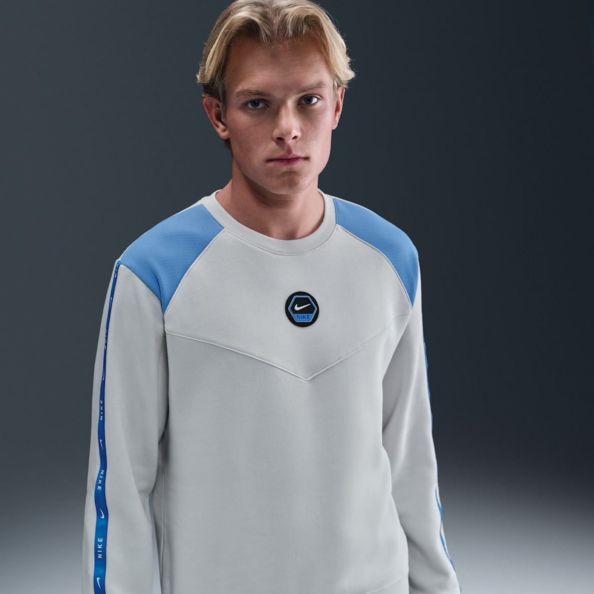 Nike Sportswear City Side Sweatshirt i fleece med rund hals til herre