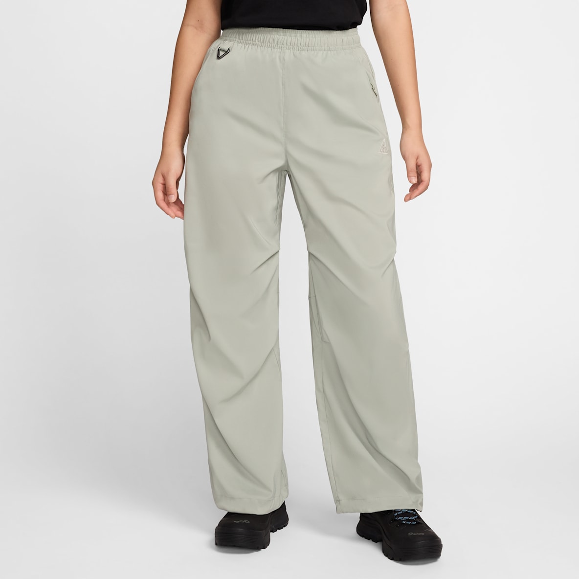 Nike ACG "Activitorium" Nike ACG "Activitorium" Women's High-Waisted UV Pants