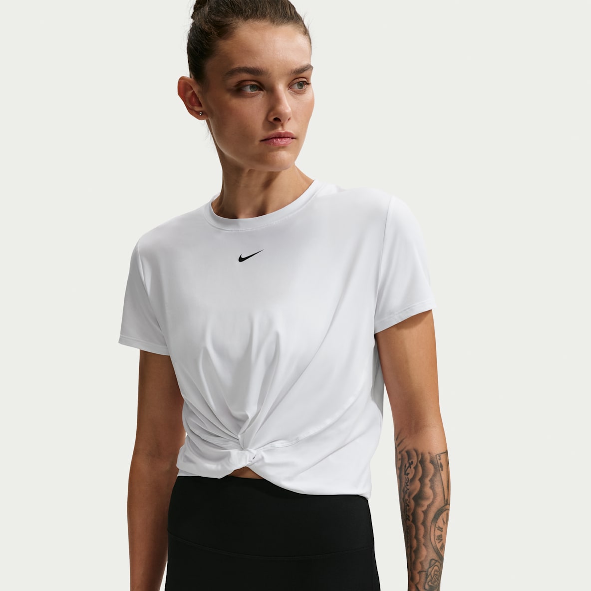 Nike One Classic Twist Women's Dri-FIT Short-Sleeve Top