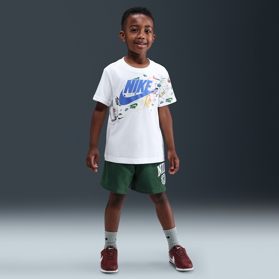 Nike Sportswear Conjunto de educación física para niños talla pequeña Shorts reversibles