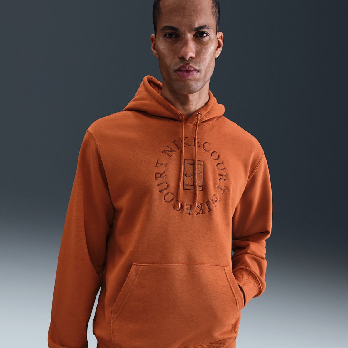 NikeCourt Heritage NikeCourt Heritage Sudadera con gorro sin cierre de tenis Dri-FIT de French Terry para hombre