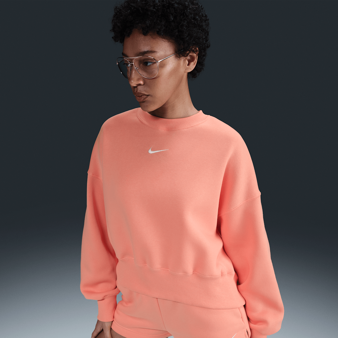 Nike Sportswear Phoenix Fleece Nike Sportswear Phoenix Fleece Women's Over-Oversized Crew-Neck Sweatshirt