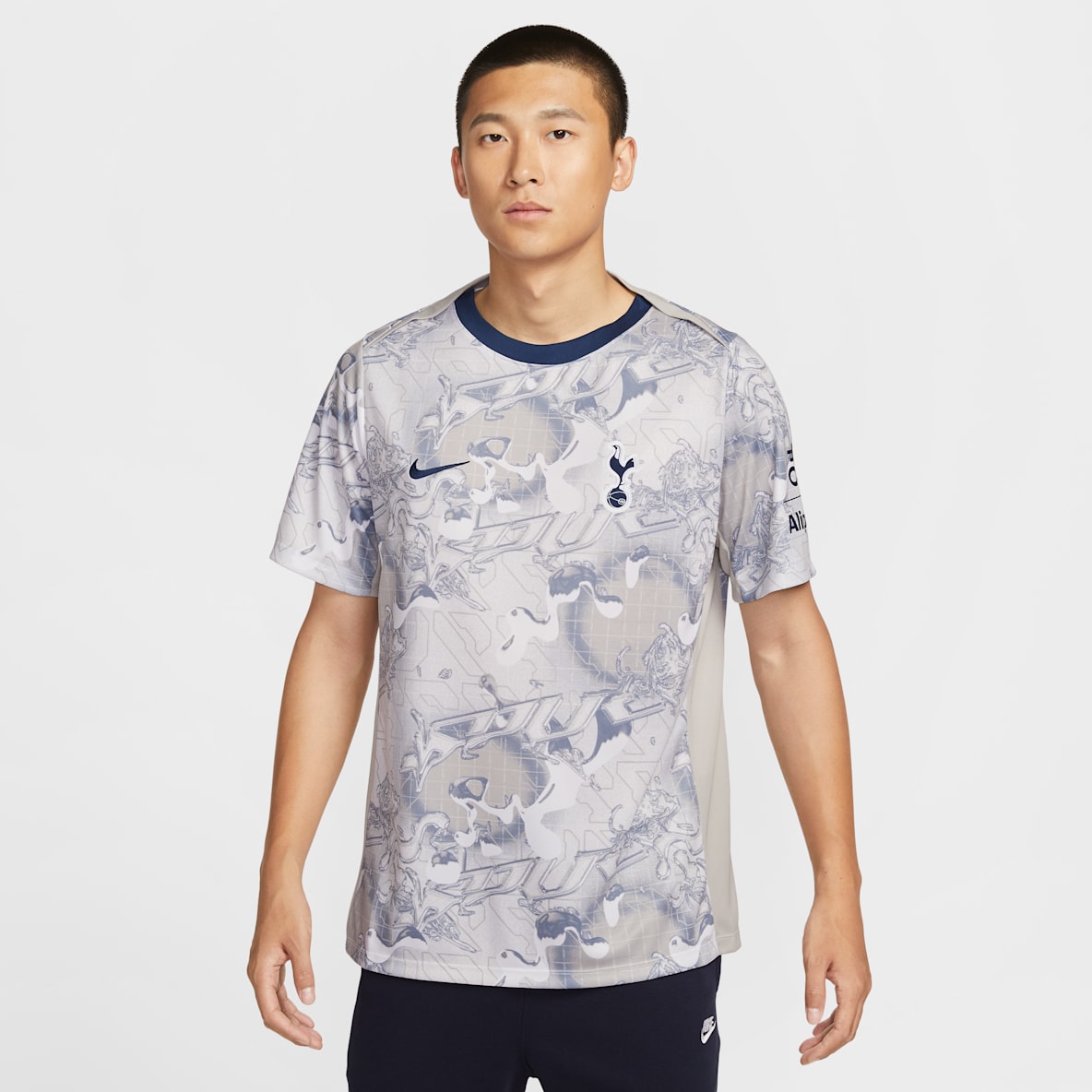 Tottenham Hotspur Academy Pro Home Tottenham Hotspur Academy Pro Home Men's Nike Dri-FIT Football Pre-Match Short-Sleeve Top