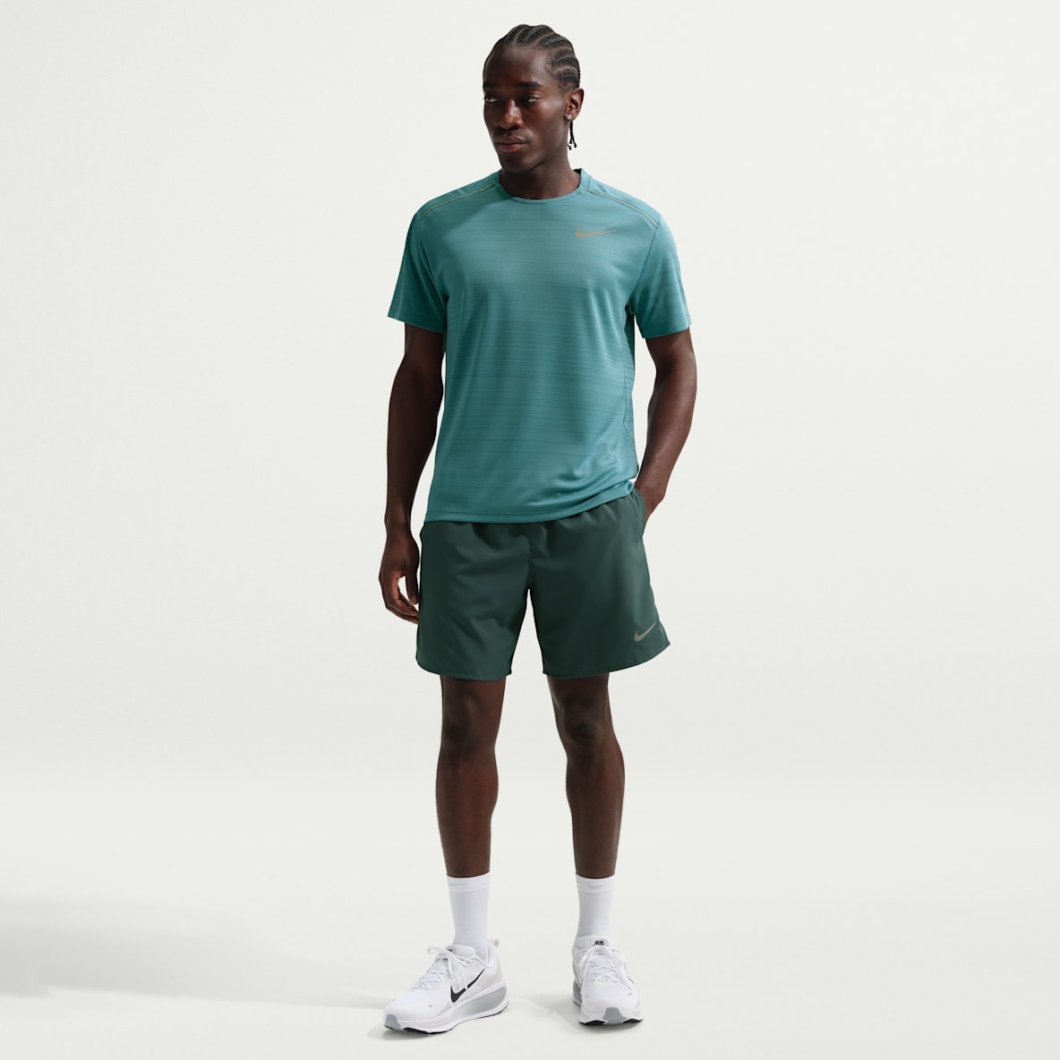 Nike Challenger Nike Challenger Dri-FIT 18 cm Slip Astarlı Erkek Koşu Şortu