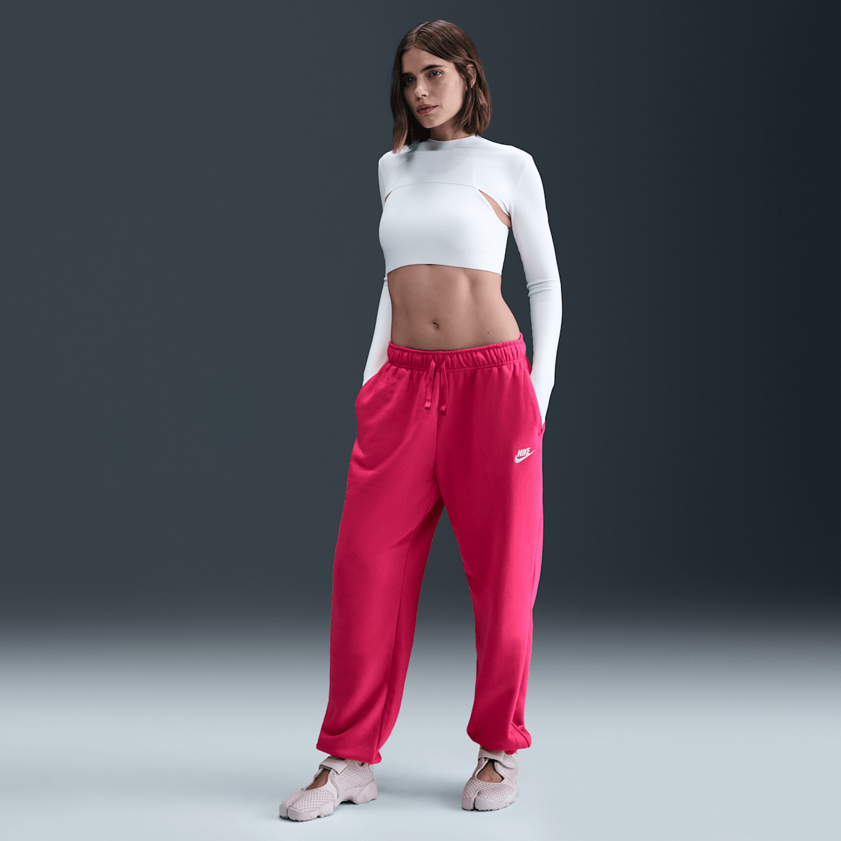 Nike Sportswear Club Fleece Nike Sportswear Club Fleece Women's Mid-Rise Oversized Sweatpants