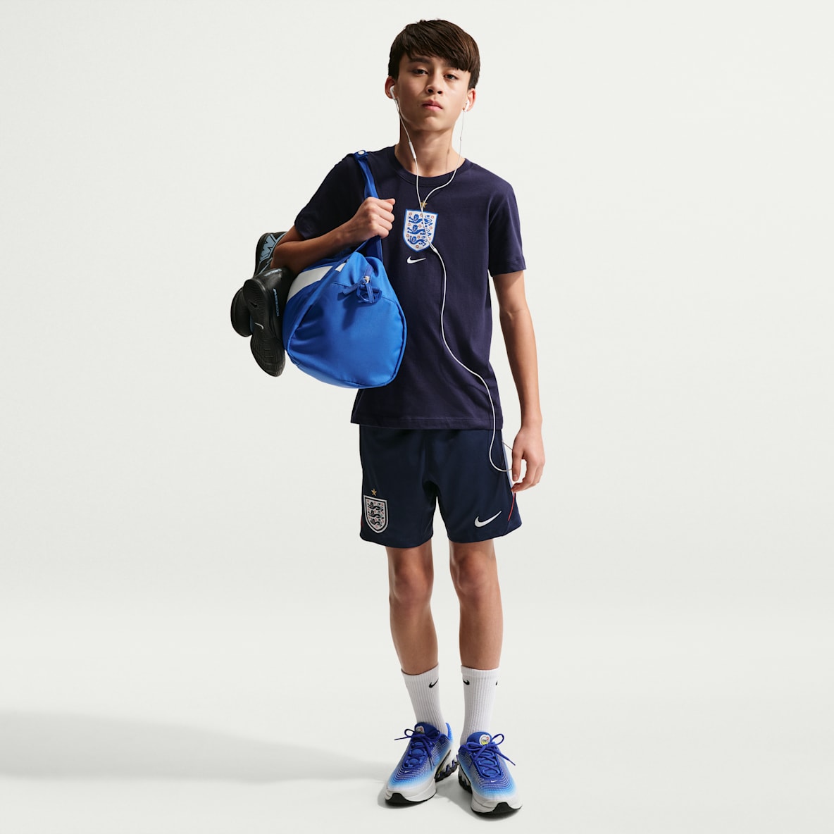 England Strike Older Kids' Nike Dri-FIT Football Knit Shorts