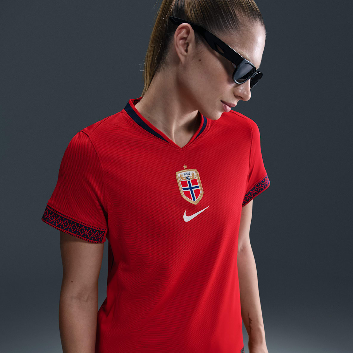 Norge 2025 Stadium (kvinnelaget, hjemmedrakt) Norge 2025 Stadium (kvinnelaget, hjemmedrakt) Nike Dri-FIT Replica fotballdrakt til dame