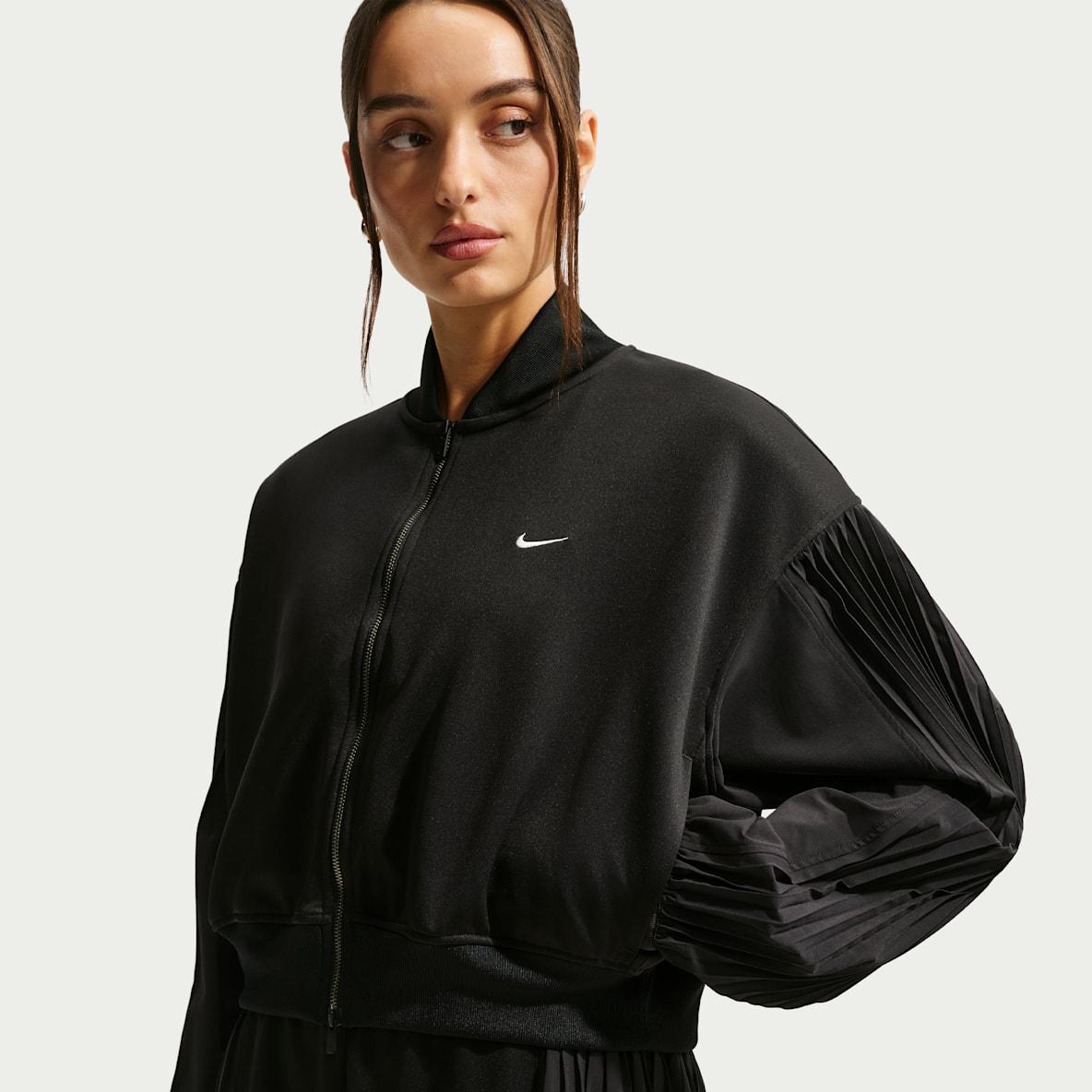 Nike Sportswear Nike Sportswear Chamarra de manga plisada para mujer