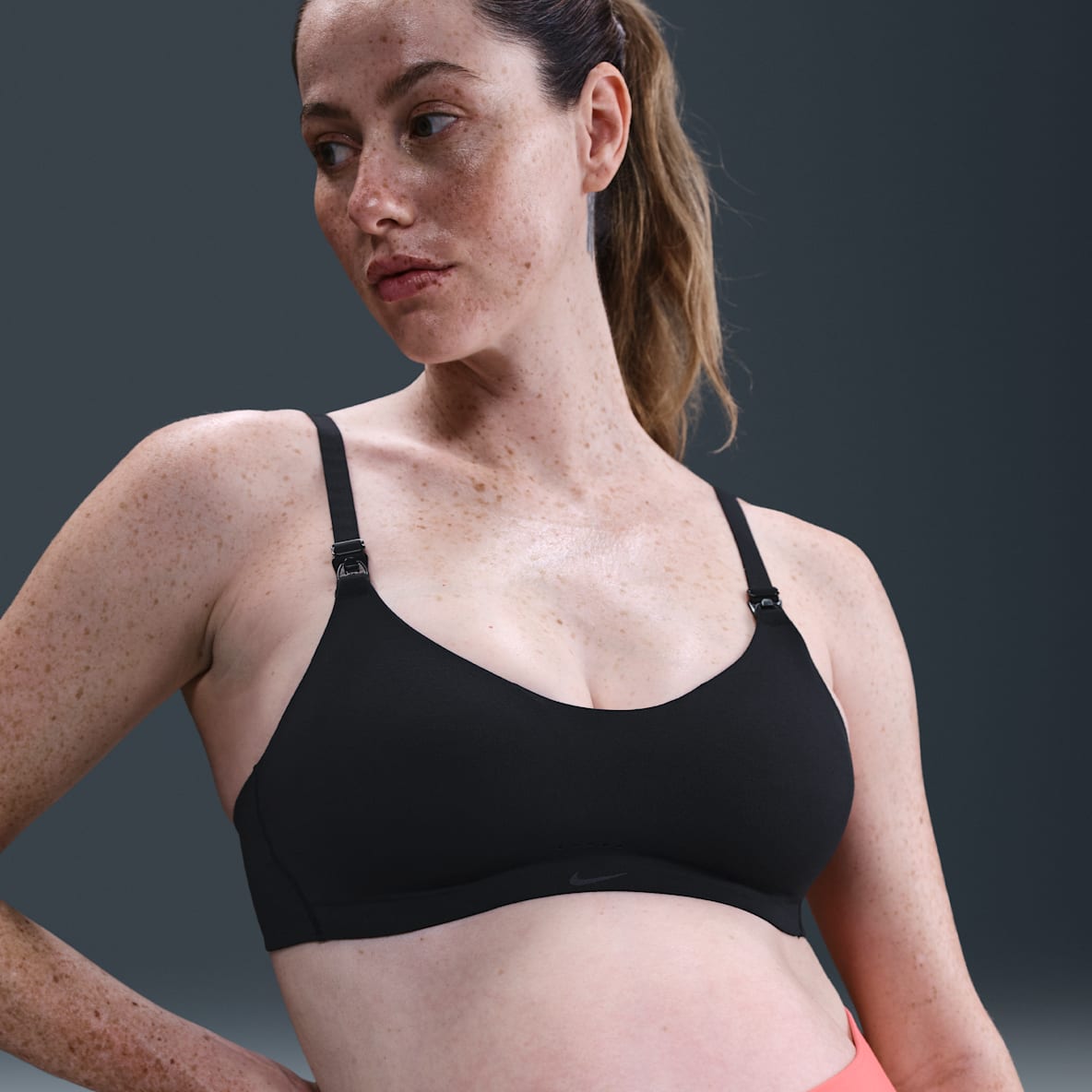 Nike (M) Alate Minimalist Nike (M) Alate Minimalist Women's Light-Support Padded Nursing Sports Bra (Maternity)
