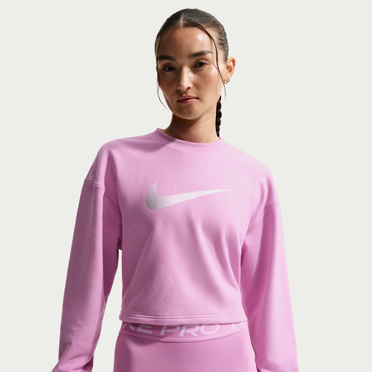 Nike Pro Sudadera de French Terry Dri-FIT de cuello redondo para mujer