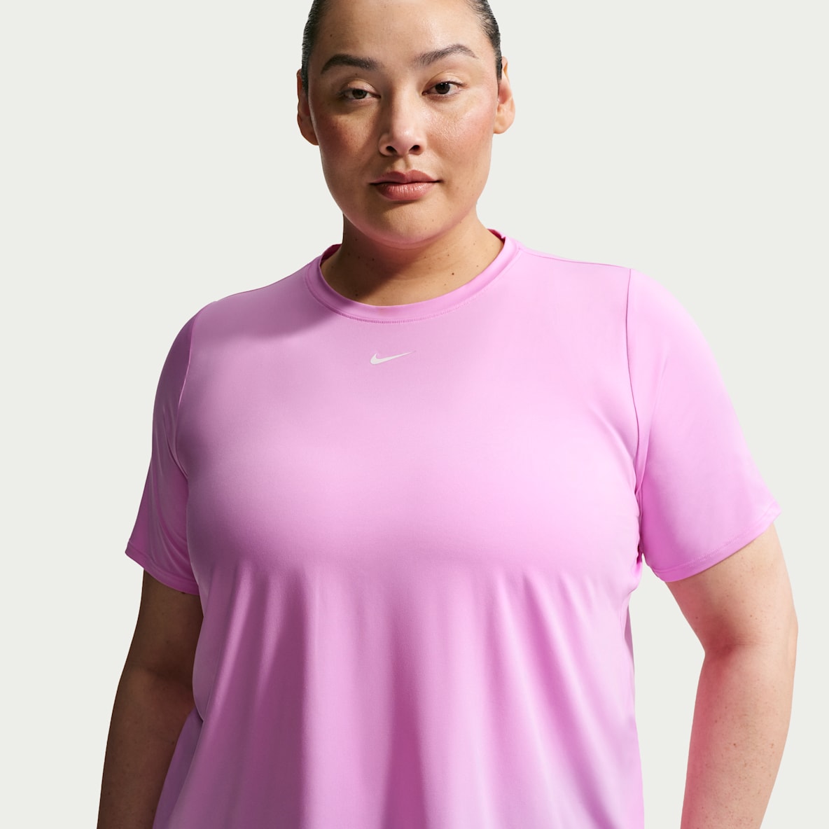 Nike One Classic Camiseta de manga corta Dri-FIT (Talla grande) - Mujer