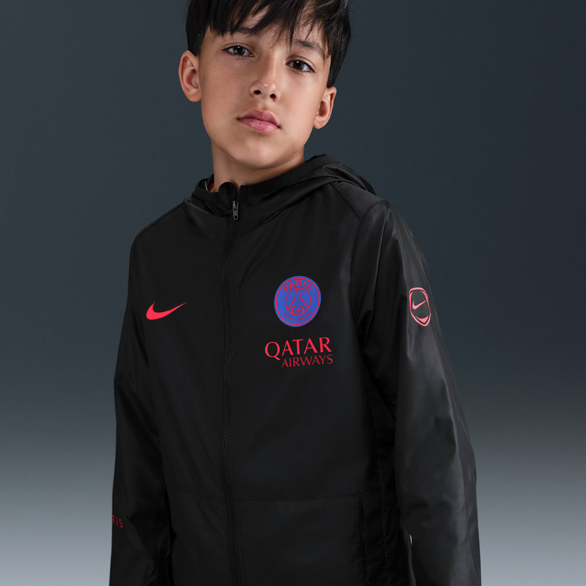 Paris Saint-Germain Academy Pro Third Paris Saint-Germain Academy Pro Third Older Kids' Nike Total 90 Football Hooded Rain Jacket