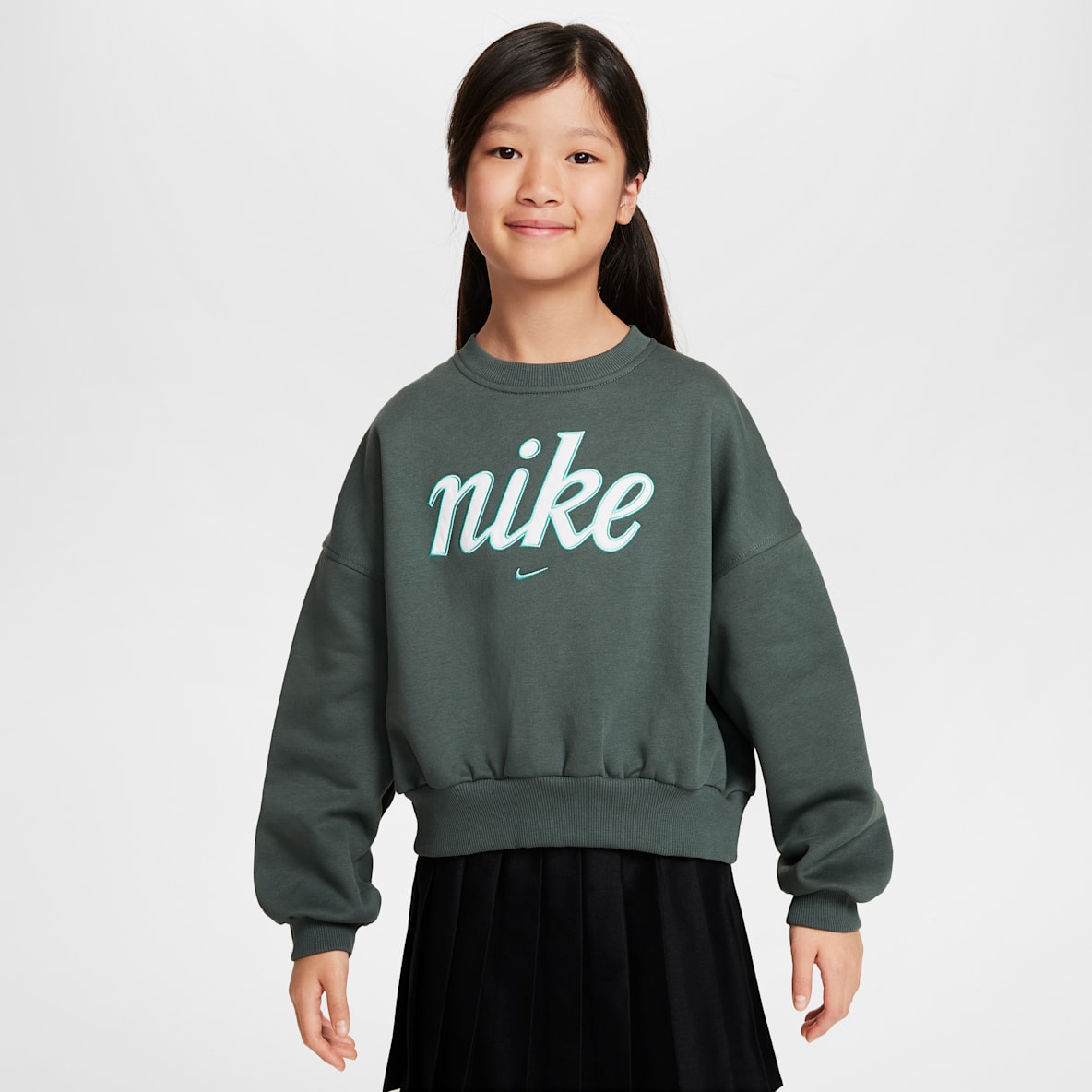 Nike Sportswear Club Fleece Nike Sportswear Club Fleece Sweatshirt mit Rundhalsausschnitt für Mädchen mit kastiger Passform