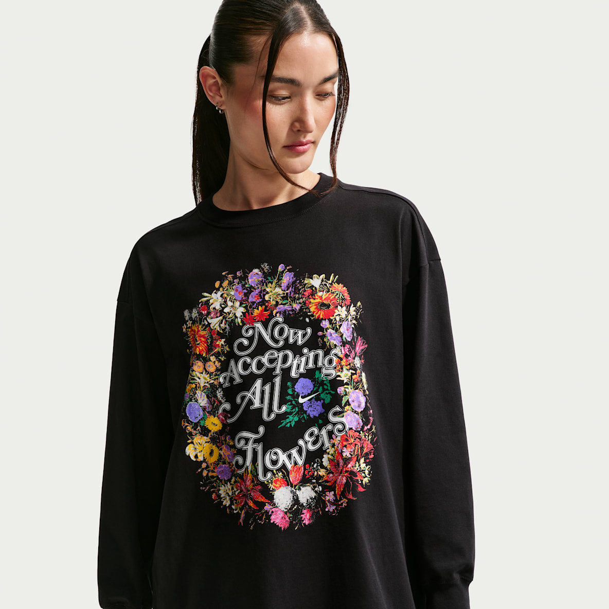 Nike Women's Long-Sleeve Basketball T-Shirt