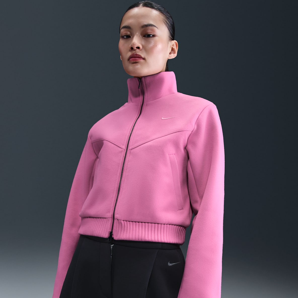 Nike Sportswear Windrunner Chamarra entallada para mujer