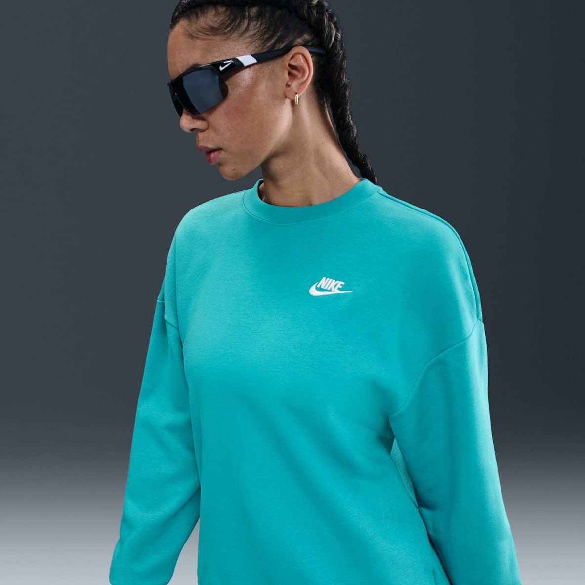 Nike Sportswear Club Fleece Women's Loose Crew-Neck Sweatshirt