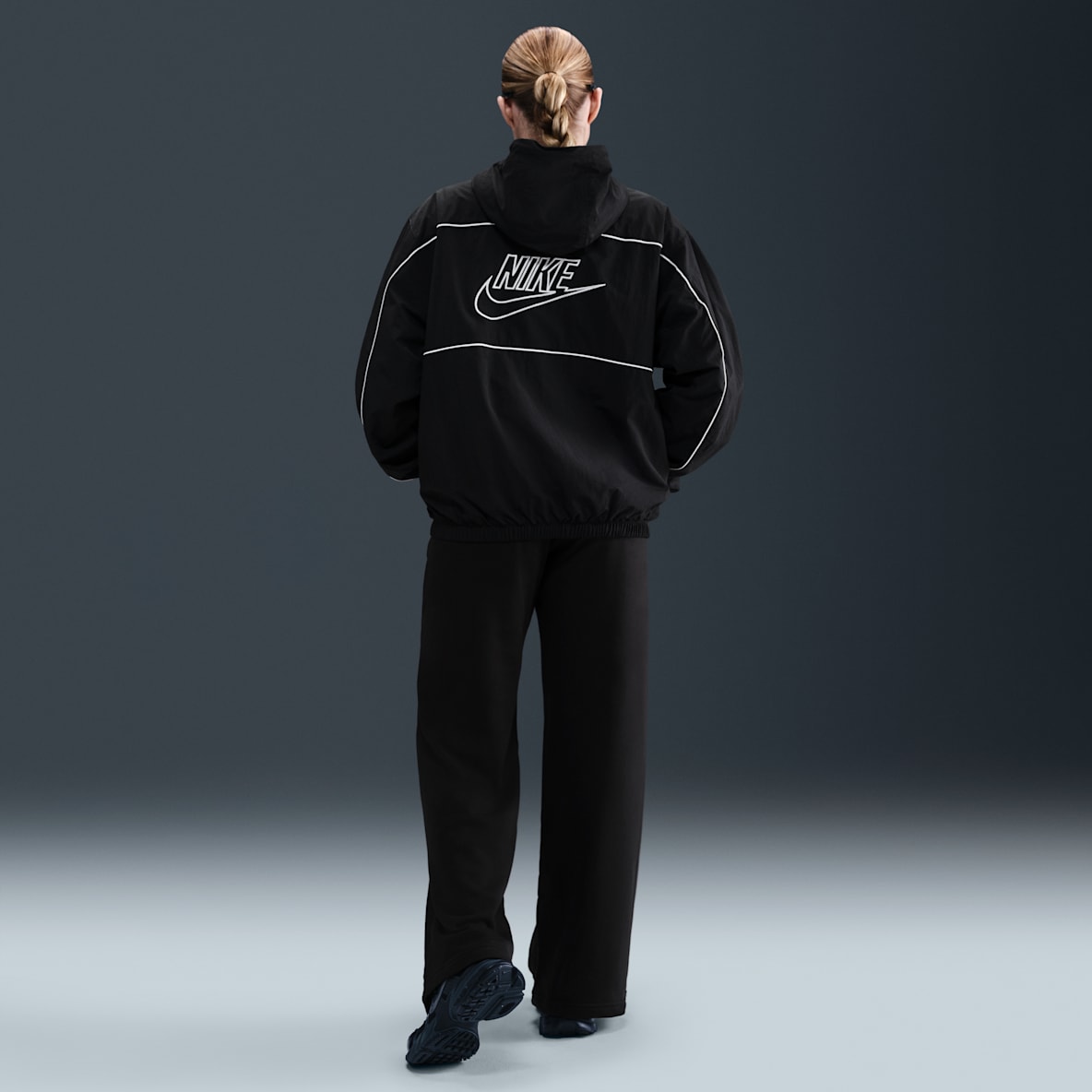 Nike Sportswear Club Fleece Women's Mid-Rise Wide-Leg Tracksuit Bottoms