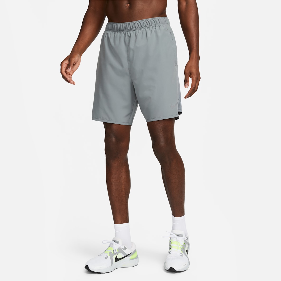 Nike Challenger Nike Challenger Dri-FIT 2-in-1-Laufshorts für Herren (ca. 18 cm)