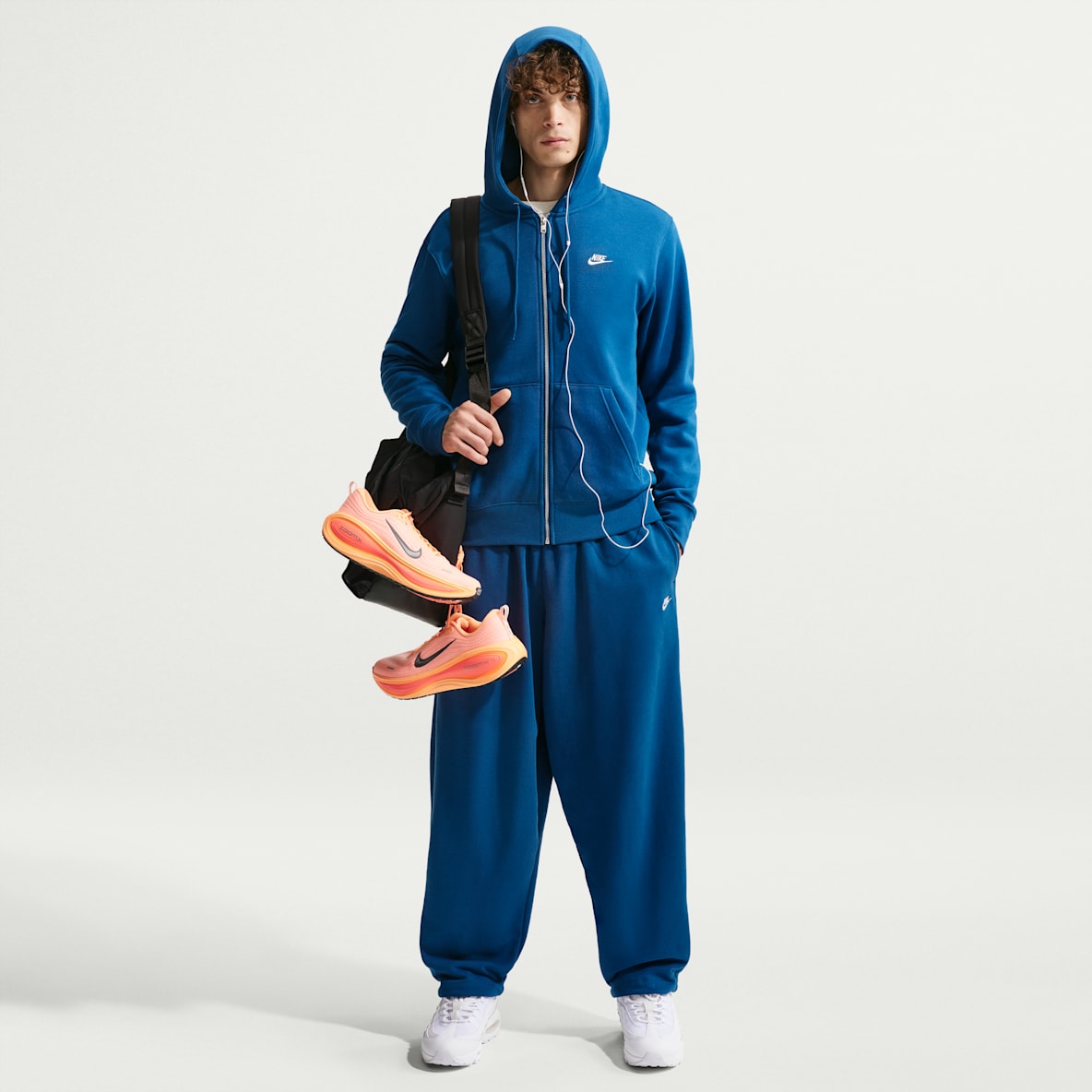 Nike Sportswear Club Nike Sportswear Club Oversized herenbroek van sweatstof