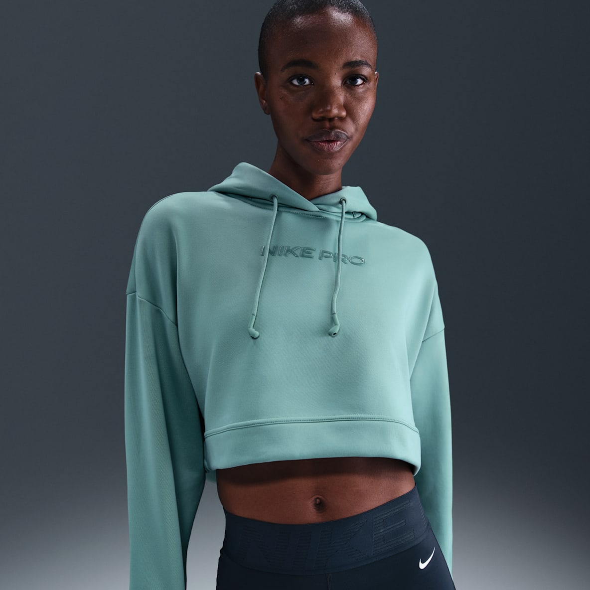 Nike Pro Sudadera con gorro de tejido Fleece Therma-FIT para mujer