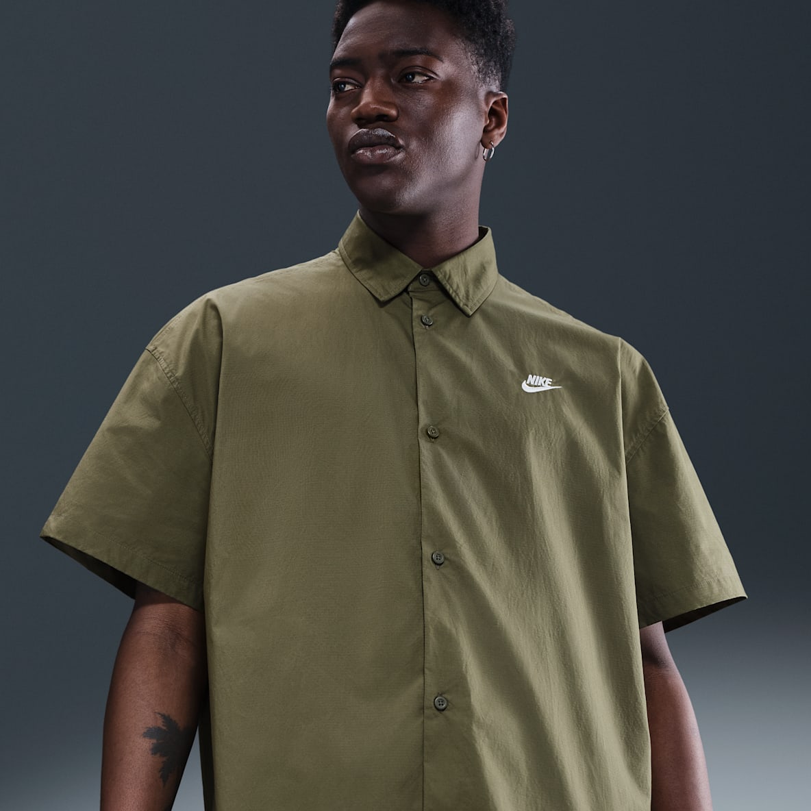 Nike Club Nike Club Men's Short-Sleeve Button-Up Shirt