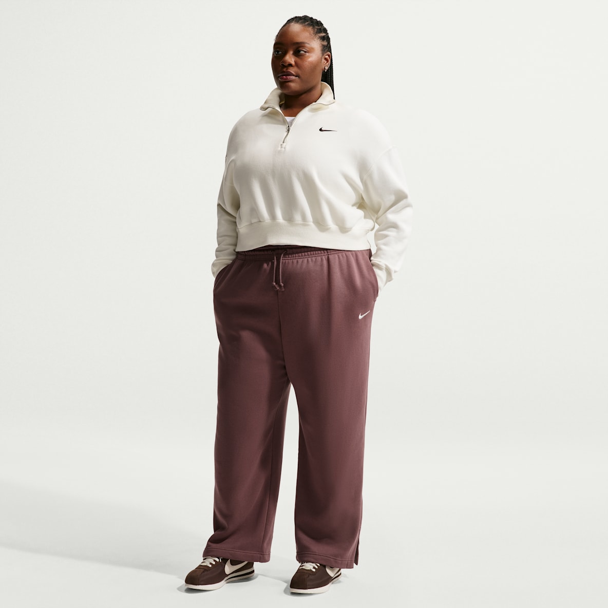 Nike Sportswear Phoenix Fleece Women's High-Waisted Pants (Plus Size)