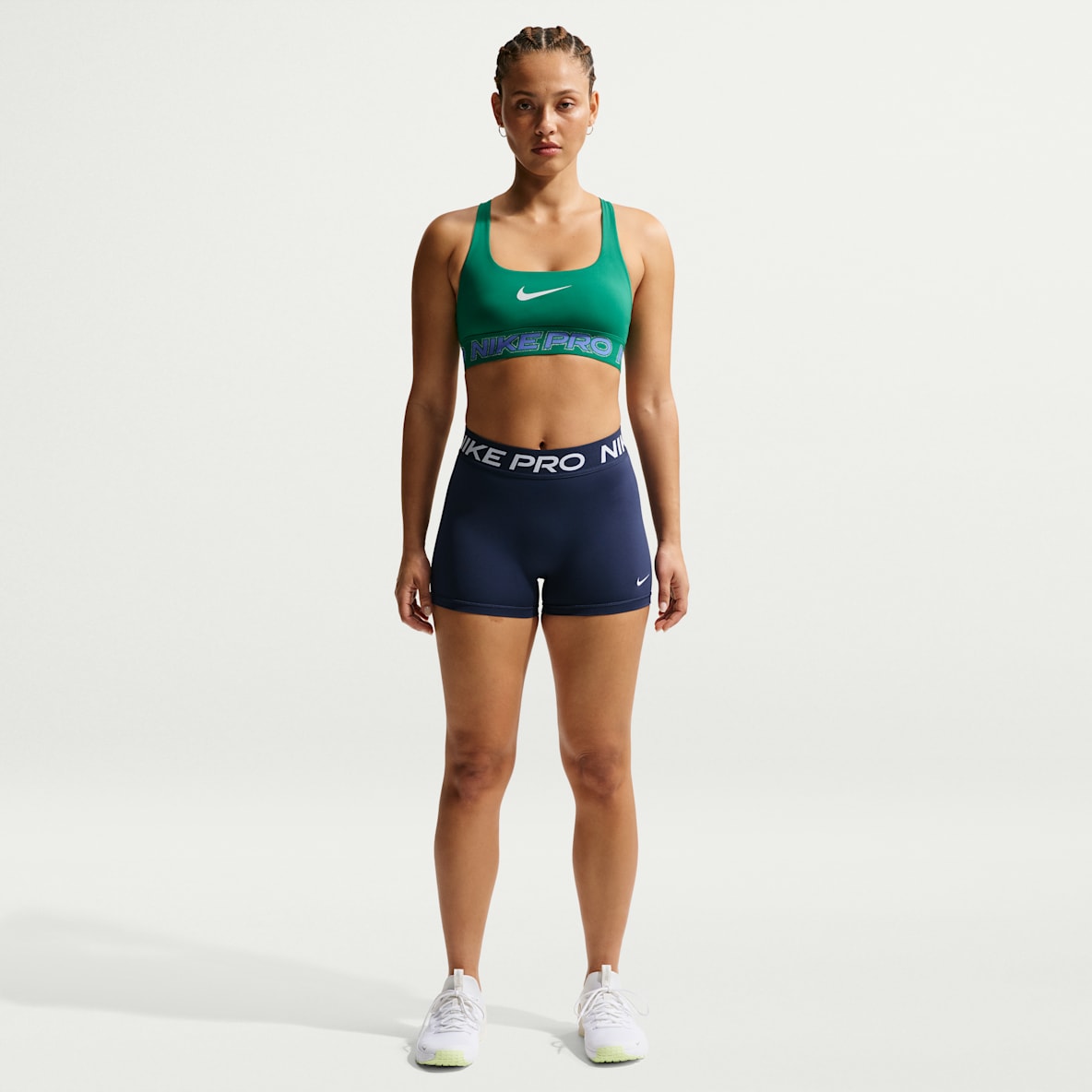 Nike Pro Nike Pro Shorts de ciclismo de tiro medio de 8 cm para mujer