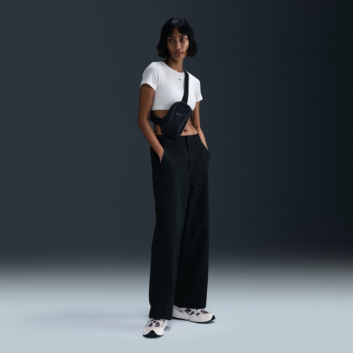 Nike Sportswear Collection Nike Sportswear Collection Tvillbukse med mellomhøyt liv til dame