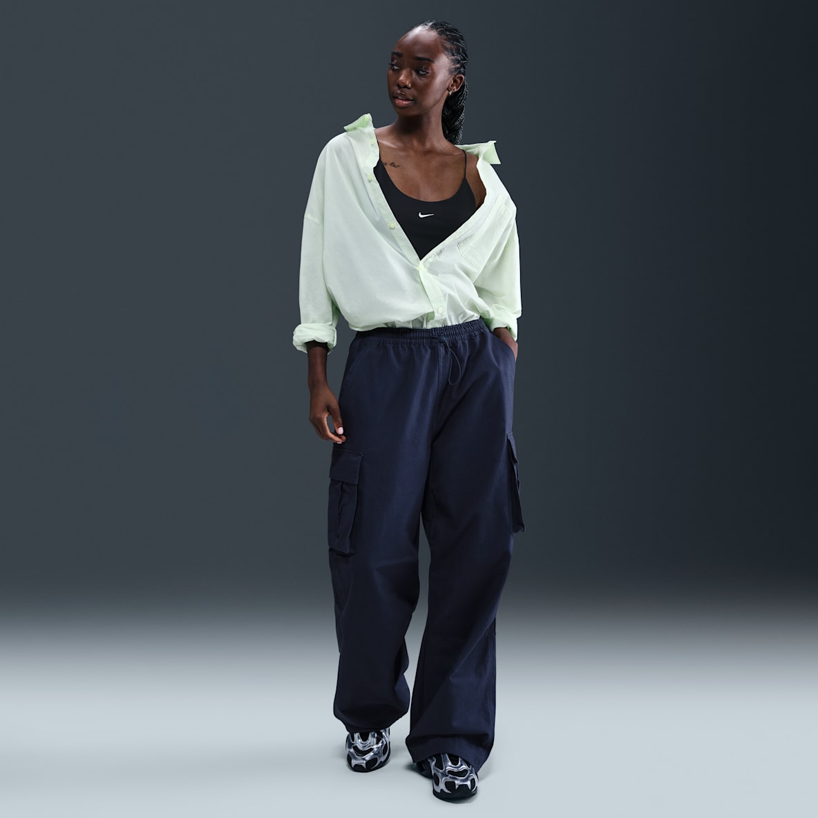 Nike Sportswear Nike Sportswear Pants cargo de tejido Woven de tiro medio oversized para mujer