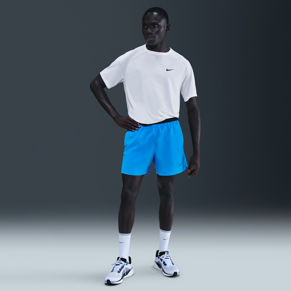 Nike Challenger Nike Challenger Pánské 13cm běžecké kraťasy Dri-FIT s všitými slipy