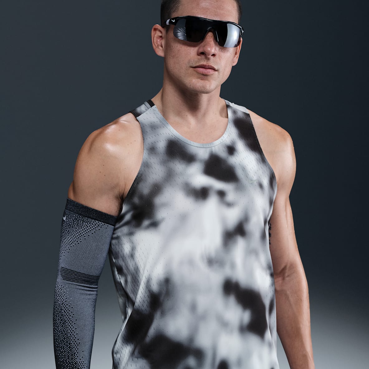Nike Running Division Breathe Nike Running Division Breathe Men's Dri-FIT ADV Running Tank Top
