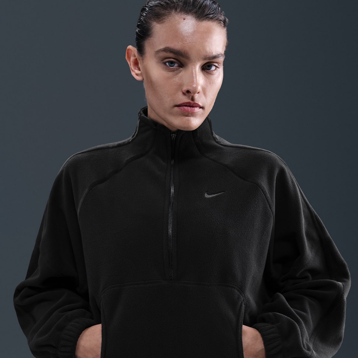 Nike One Nike One Playera de medio cierre Therma-FIT para mujer