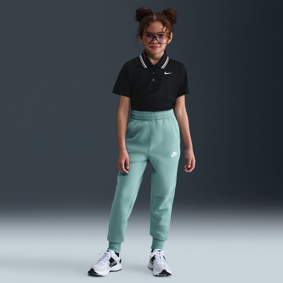 Nike Sportswear Club Fleece Nike Sportswear Club Fleece Older Kids' (Girls') High-Waisted Fitted Trousers