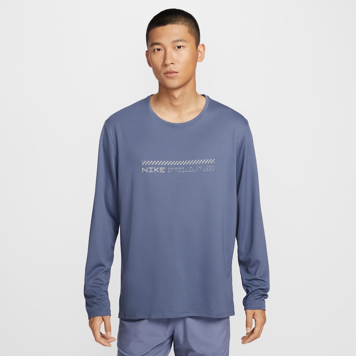 Nike Miler Playera de correr de manga larga con protección contra los rayos UV Dri-FIT acondicionada para el invierno para hombre