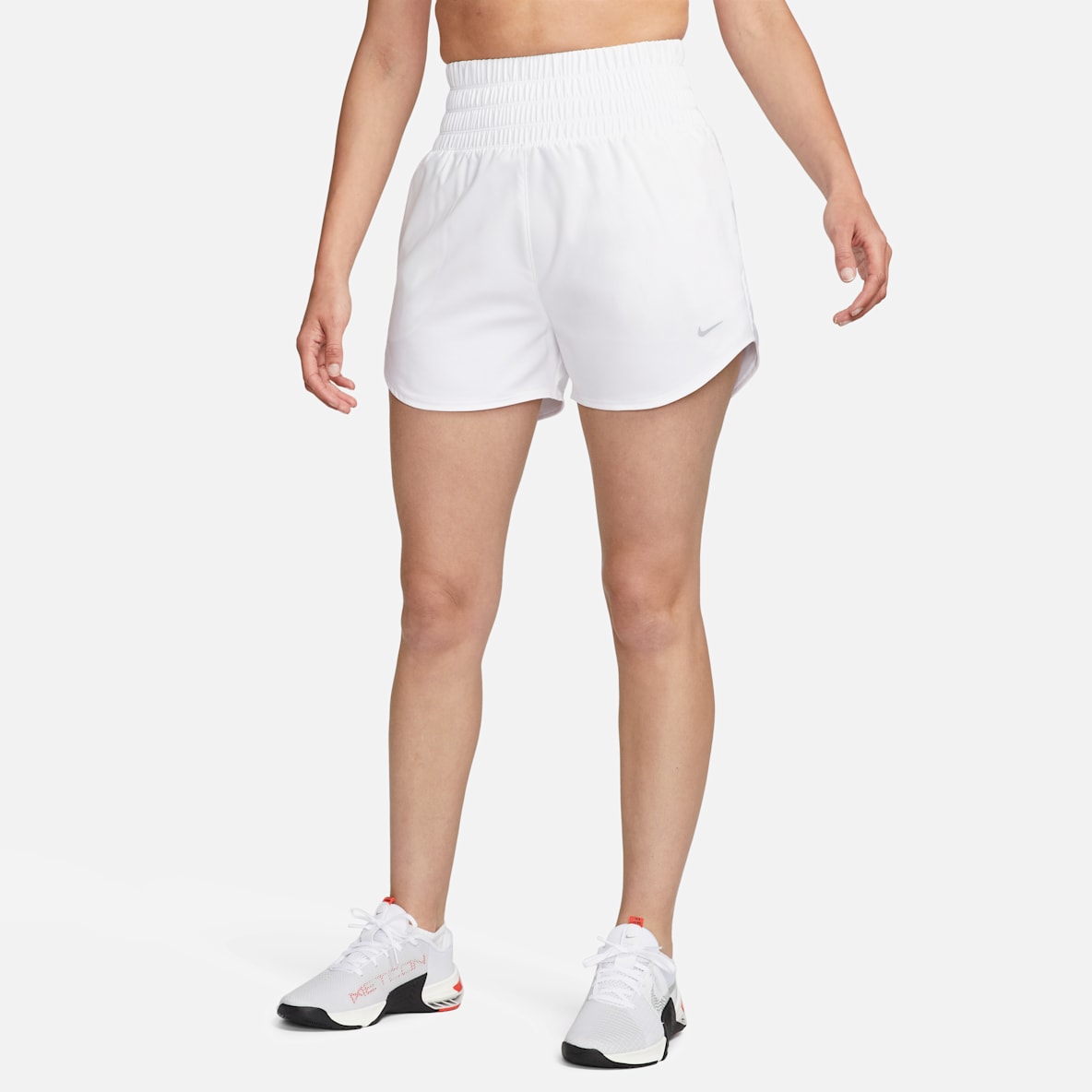 Nike One Nike One Shorts con forro de ropa interior Dri-FIT de tiro ultraalto de 8 cm para mujer