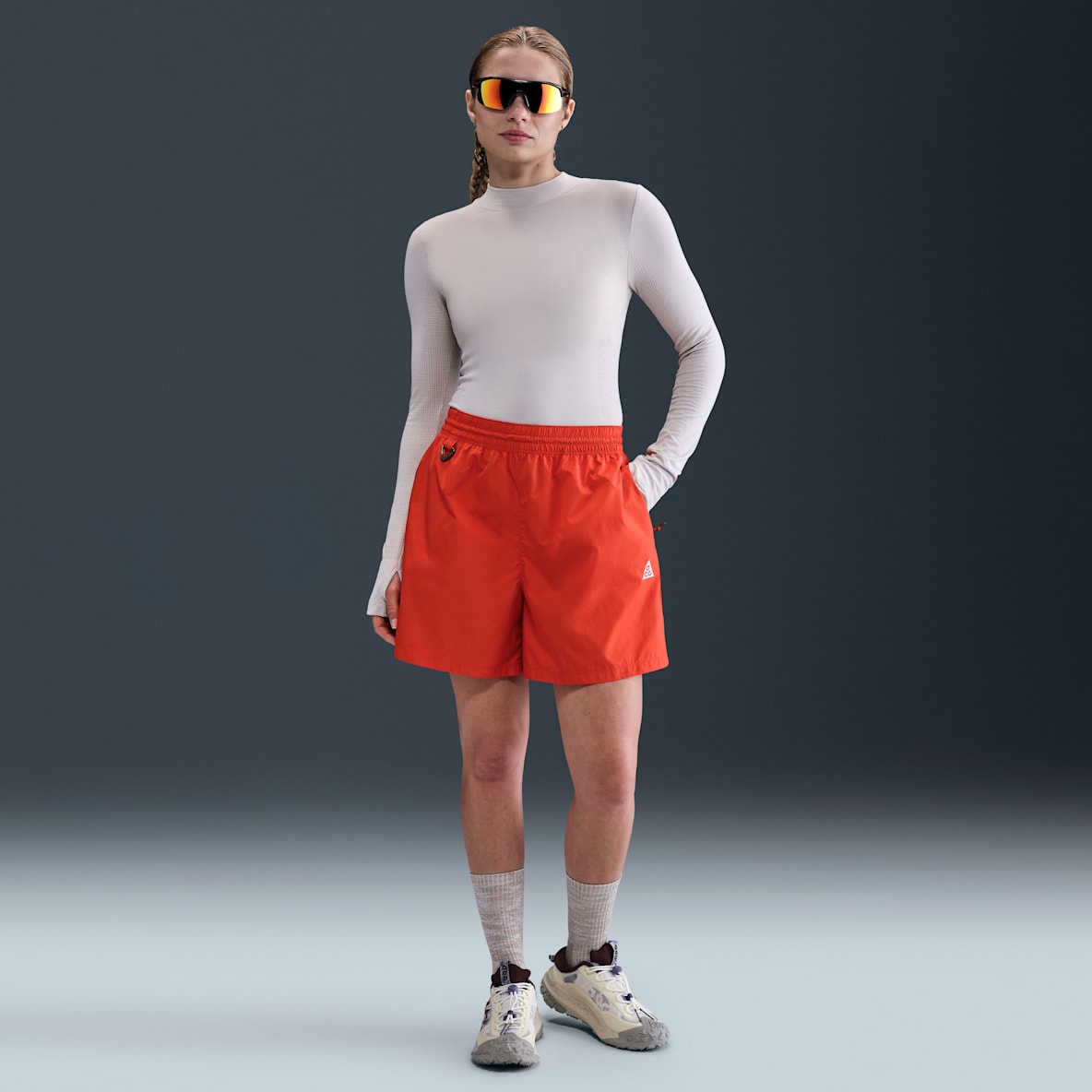 Nike ACG Nike ACG Shorts Repel in tessuto antistrappo a vita media – Donna